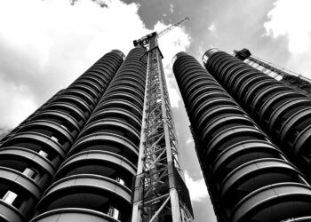 Climate‑Smart Infrastructure Fuels Emerging‑Market Growth