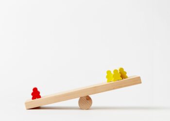 Counter‑offer power hinges on scarce skill clusters