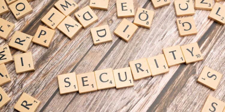 Data retention policies undermine government agency effectiveness