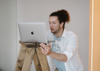 Entrepreneurial Burnout Declines as Stop‑and‑Evaluate Protocols Take Hold