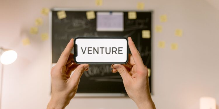Five forces turning AI unicorns into venture‑capital norm