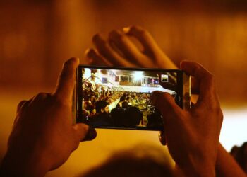 India’s Prime Minister adopts Instagram to Reach Young Voters after Education Minister’s Resignation