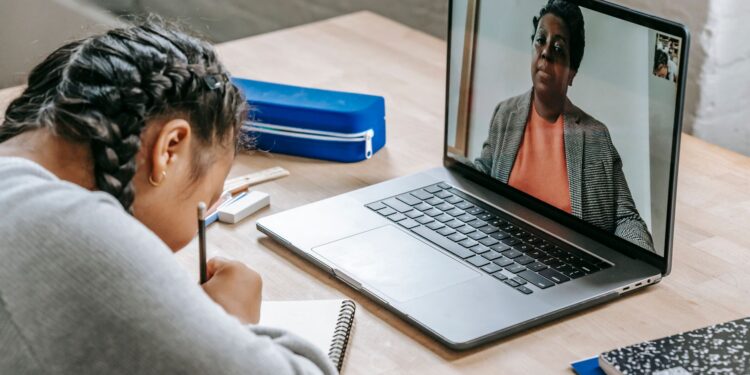 Jakarta High Court Grants Former Education Minister Permission to Call Additional Witnesses in Chromebook Procurement Appeal