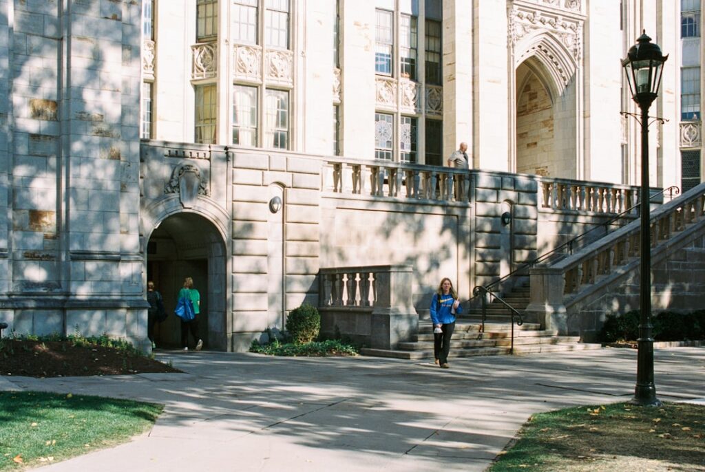 Liberal arts majors boost career resilience amid AI‑driven labor shift