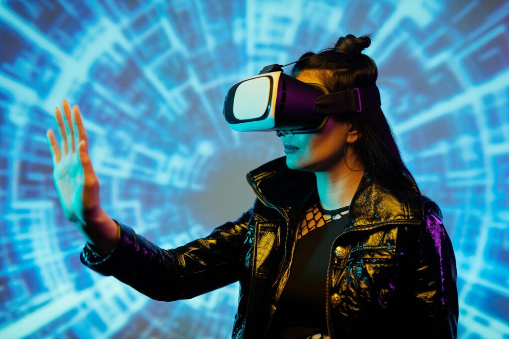 Mixed reality redefines the architecture of work