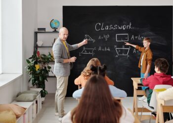 Nebraska Parents, Teachers and Students Discuss AI Integration in State Schools