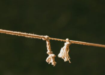 Over‑Adaptation Undermines Career Growth Trajectories