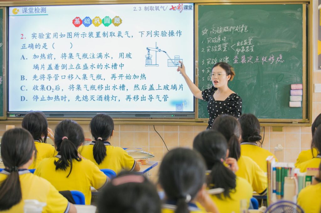 Parliamentary Panel Flags Inadequate Preparation Time for Class 6 Third‑Language Rollout
