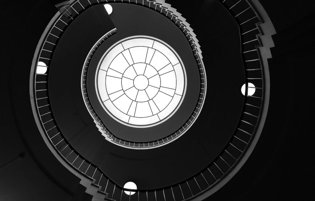 Regulatory capture fuels industry‑led standards in emerging tech