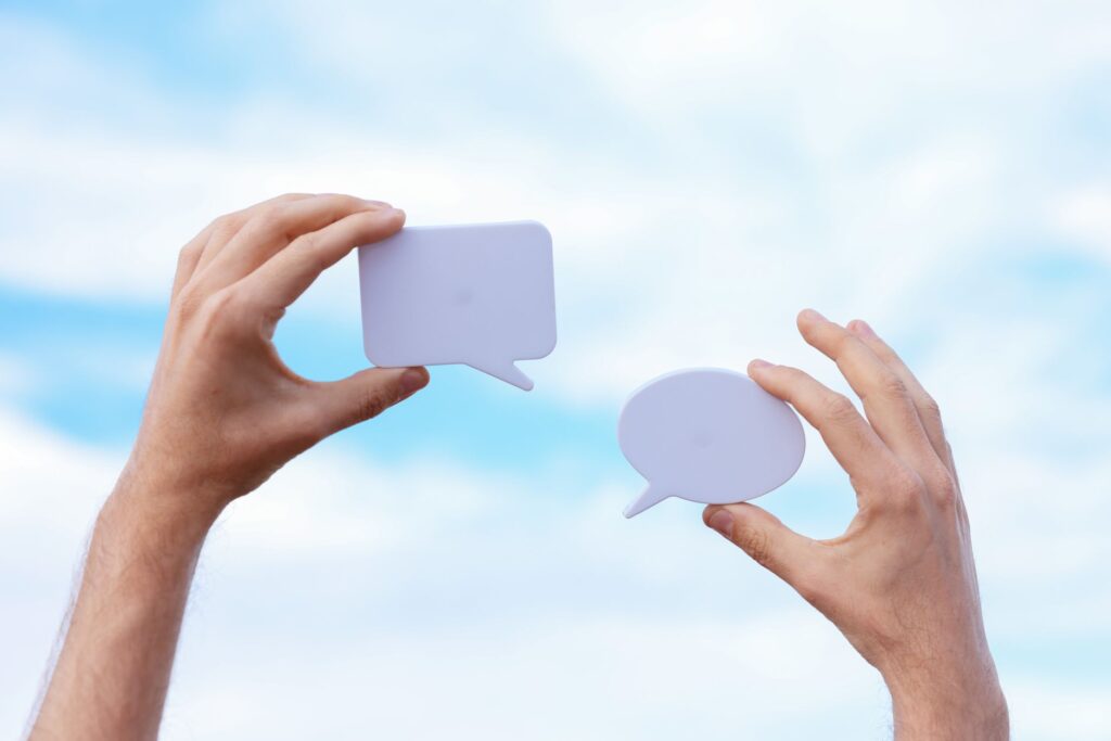 Social Media Echo Chambers Fuel Polarization