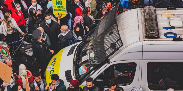South African Protesters Force Immigrants from Homes in Alexandra Township
