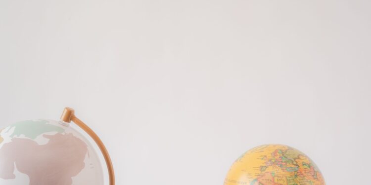 Third‑Culture Entrepreneurs Redefine Growth in Emerging Markets