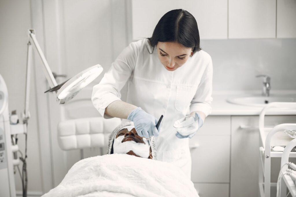 U.S. Medical‑Spa Industry Expansion Triggers Enforcement Actions Over Unregulated Aesthetic Treatments