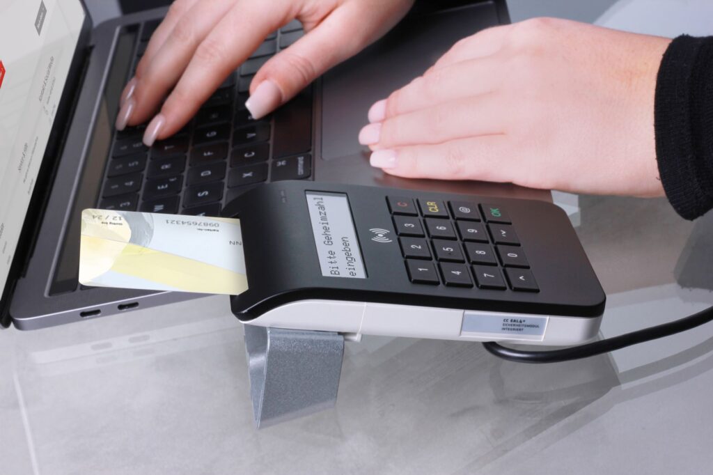 UK Fintech Startup Announces Investment in Card Payment Technology Targeting Education Sector