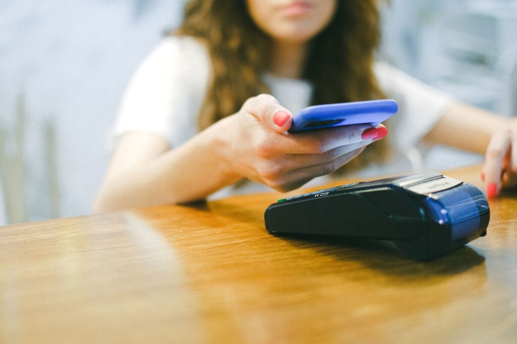 UK Fintech Startup Announces Investment in Card Payment Technology Targeting Education Sector