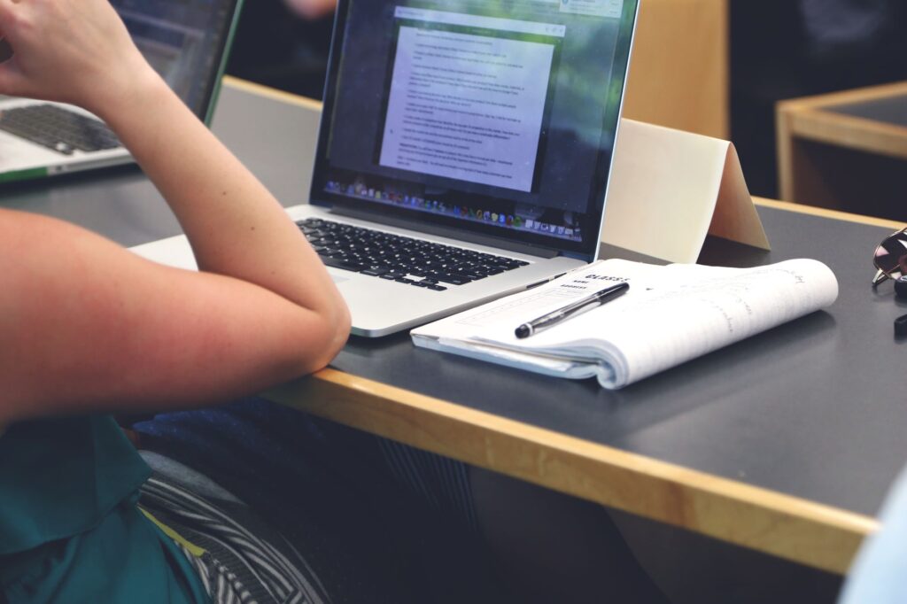 University of Michigan adopts pass‑fail grading for winter 2020 semester amid COVID‑19, prompting academic‑integrity concerns