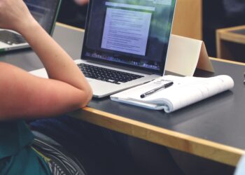 University of Michigan adopts pass‑fail grading for winter 2020 semester amid COVID‑19, prompting academic‑integrity concerns
