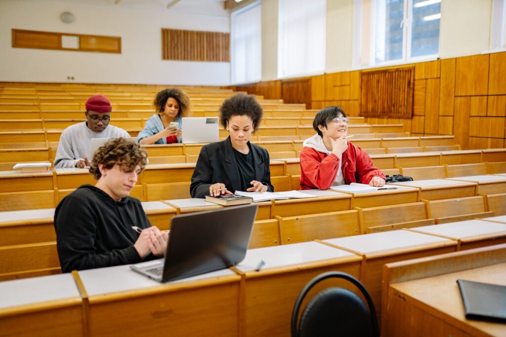 University of Michigan adopts pass‑fail grading for winter 2020 semester amid COVID‑19, prompting academic‑integrity concerns