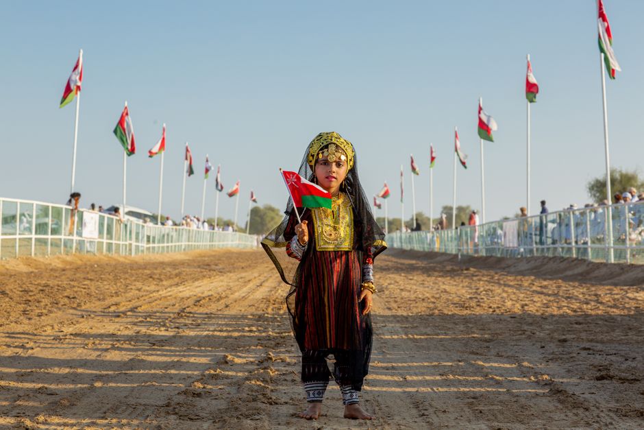 Oman Postpones Regional Talks on Hormuz Amid Rising Tensions
