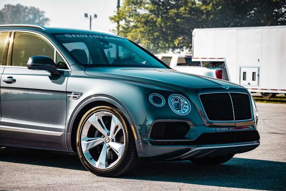 Bentley Unveils Electric Car with Engine Sound Simulation