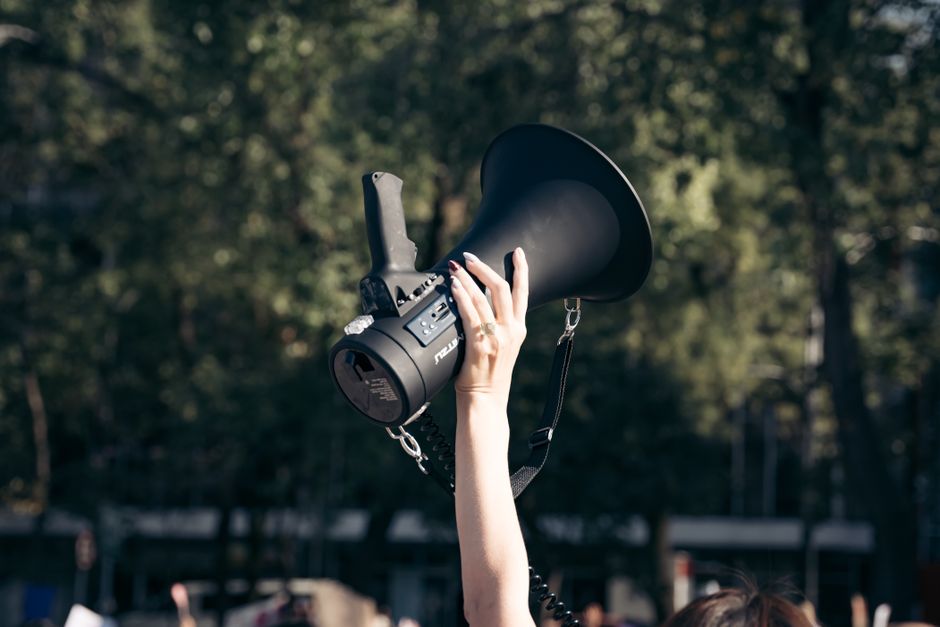 An Army of Paid Creators Is Carpeting the Web With Political Content