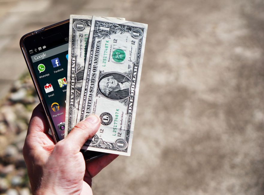Mint Money App Offers Credit Scores, Loans, Cards