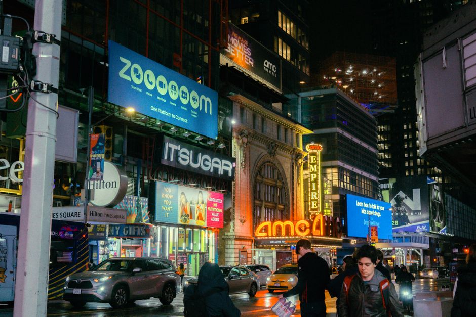 How Zoox Challenges Waymo in the Autonomous Vehicle Market