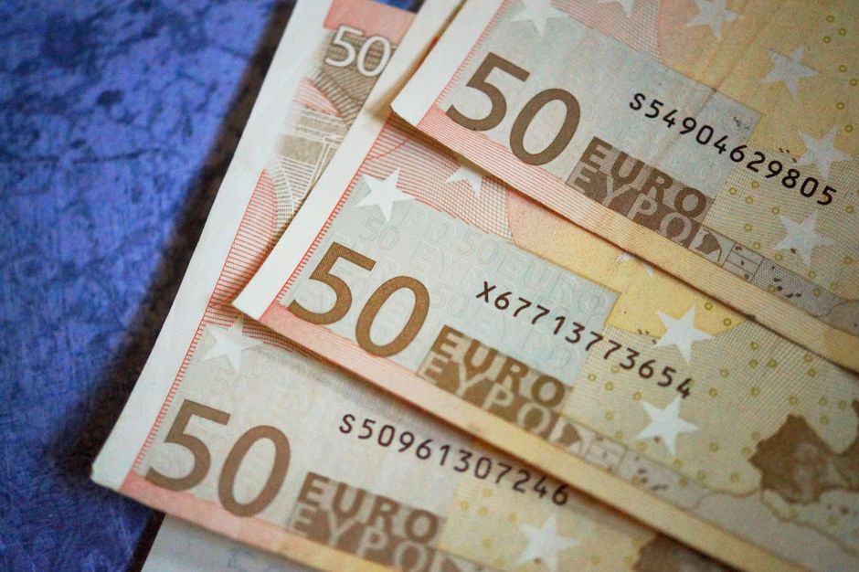 £120bn Dilemma: Balancing Power and Accountability