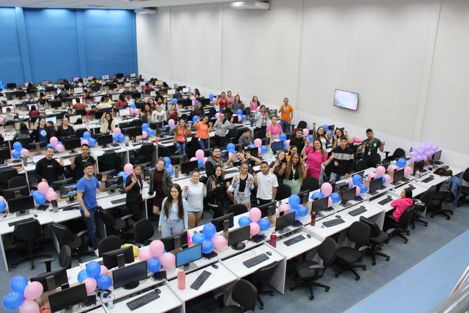 Meta Employees Revolt Against AI Experiment