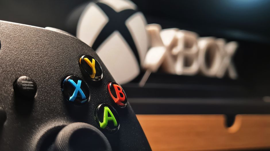 Microsoft Xbox Plans to Cut Hundreds of Jobs Amid Restructuring