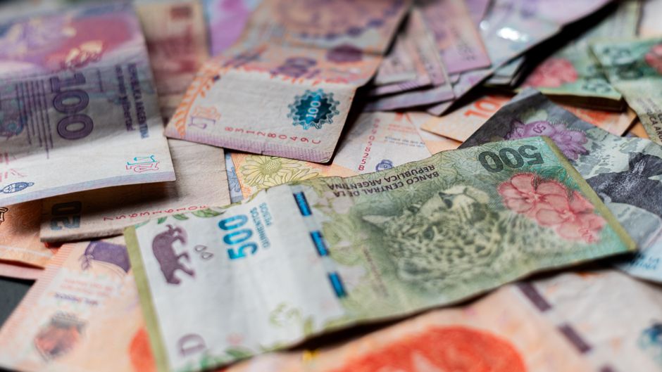 Argentine Economy Posts First Quarterly Contraction Since 2024