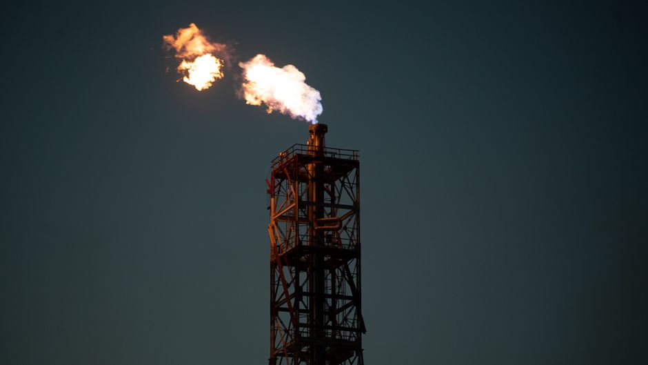 Houthi Attacks Drive Oil Prices Toward $100 a Barrel