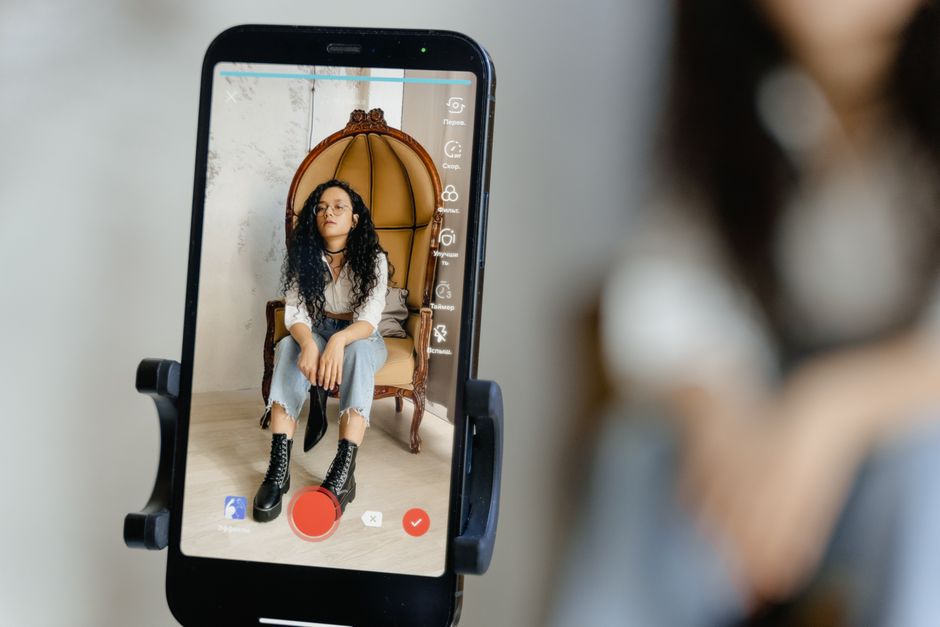 Deepfakes are wrecking influencers’ credibility, one fake ad at a time
