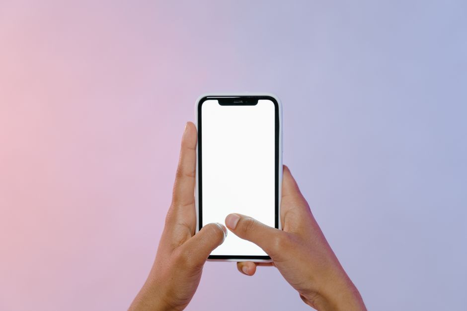 Apple’s Bold Bet on £1,999 Folding iPhone