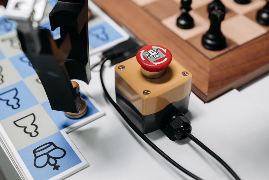 Newsom Wants AI ‘Kill Switch’ to Rein