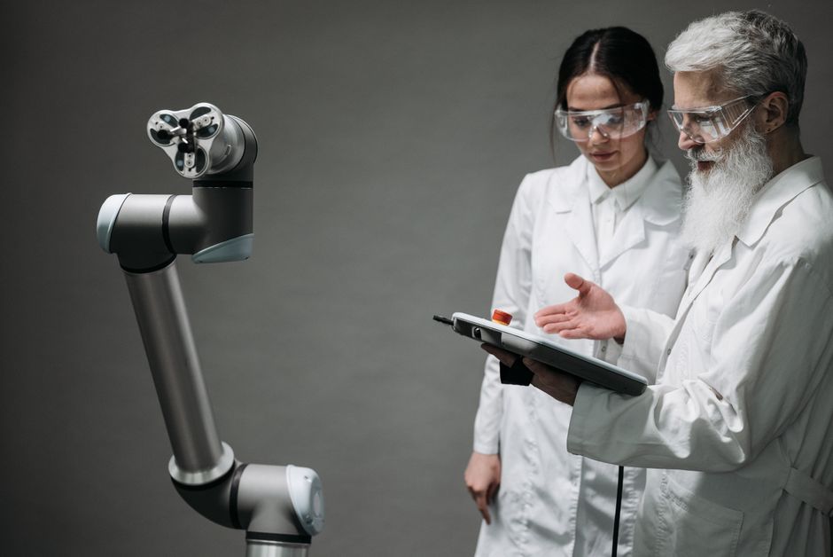 AI Industry Risks Control Without Slowing Down