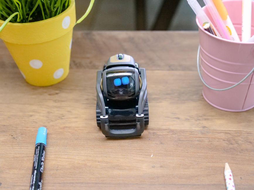 Meta Unveils Standalone Muse AI Gadget Amid Hardware Race