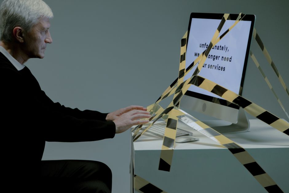 Anthropic Researcher Exits Over AI Safety Concerns
