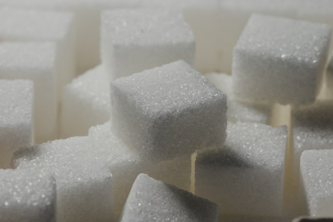 Govt. Imposes 1,000 Quintal Sugar Stock Limit for Dealers