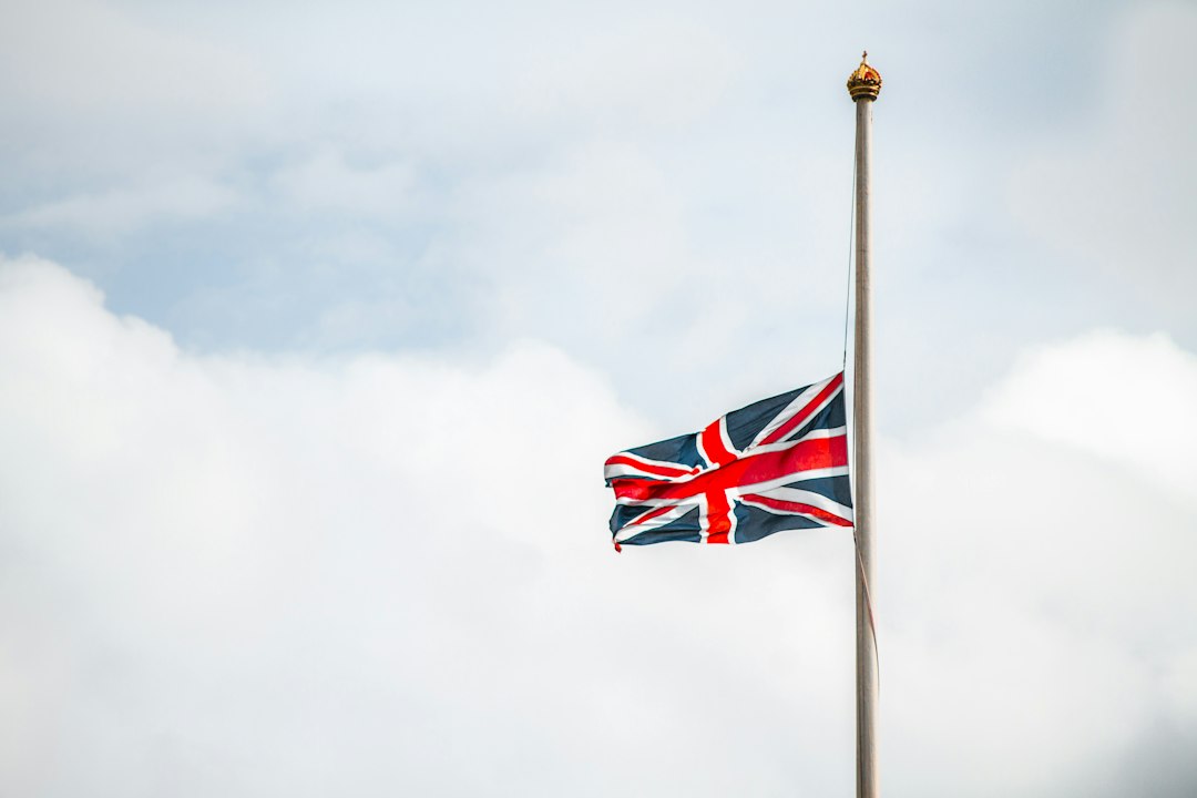 UK Growth Cools Over Budget Worries and Energy Shock, PMI Shows