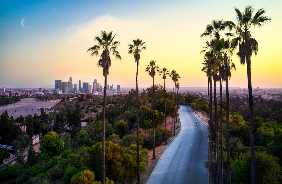 California Enacts Laws Shielding Kids from Social Media Risks