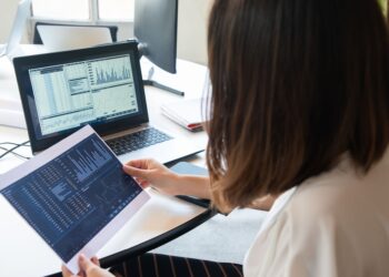 Career guidance sector realigns around AI and equity