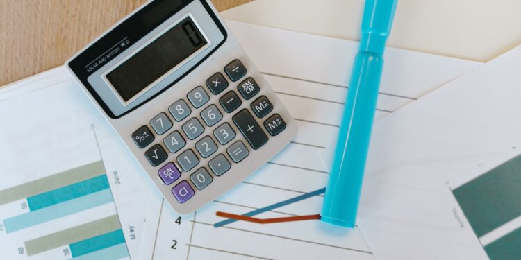 Data‑Driven Raise Negotiations Redefine Career Capital