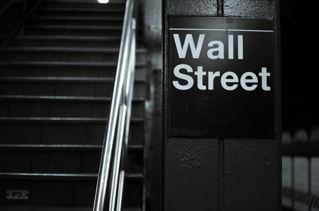 Data Center Boom Faces Wall Street Skepticism