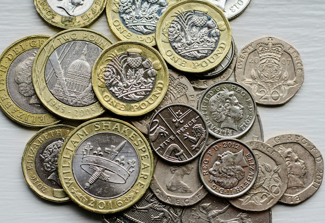 UK economy will grow by less than expected next year, OECD says