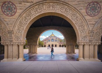 Universities grapple with financing, enrollment volatility and AI‑driven delivery