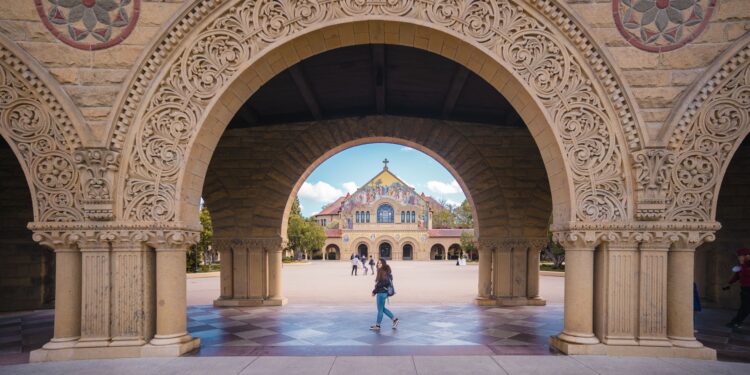 Universities grapple with financing, enrollment volatility and AI‑driven delivery