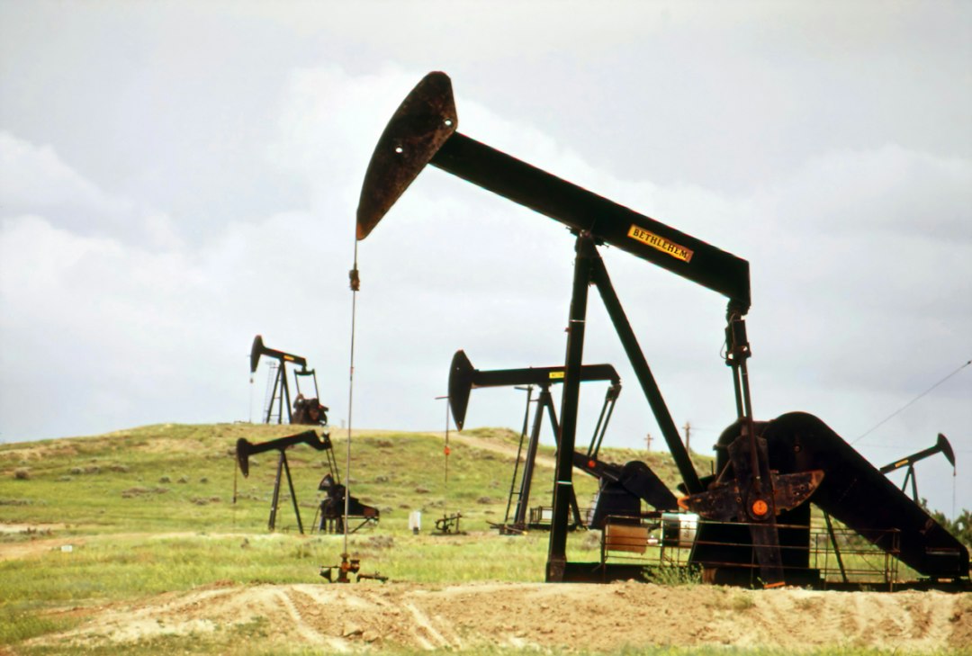 Market Decline Amid Rising Oil Prices and Treasury Yields