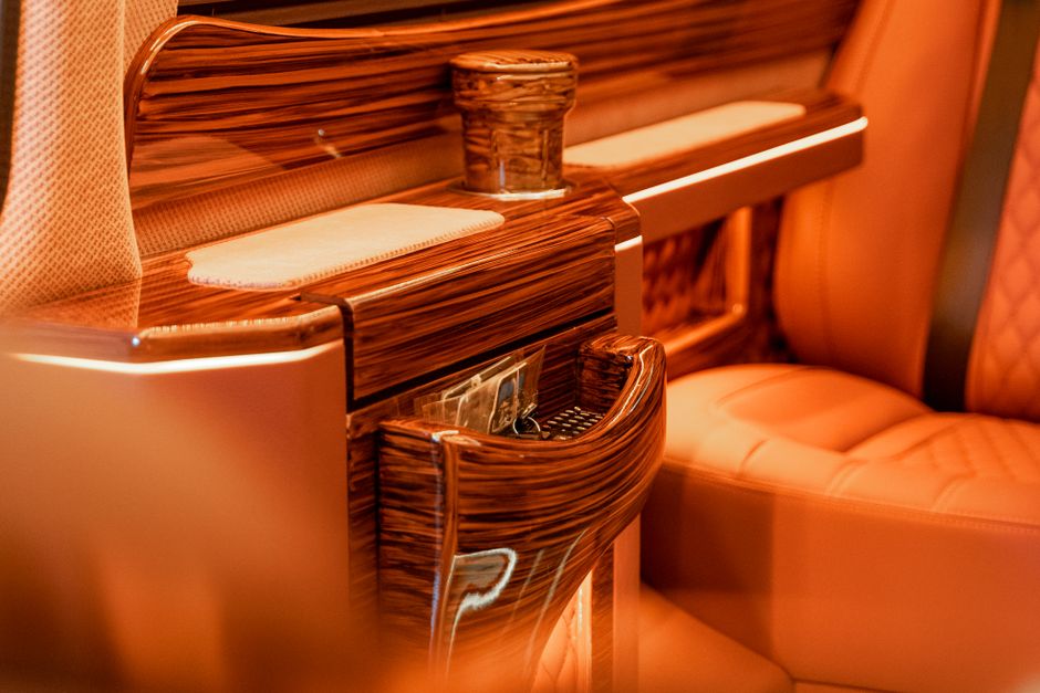 Rolls-Royce Targets Higher Prices for Increased Profits