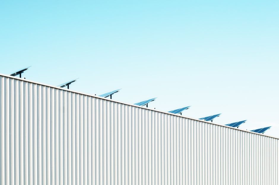 US Solar Panel Makers Race to Innovate Against China
